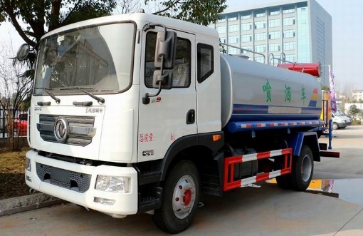 15噸35-40米東風(fēng)D9霧炮抑塵車(chē)圖片 15噸35-40米東風(fēng)D9霧炮抑塵車(chē)圖片