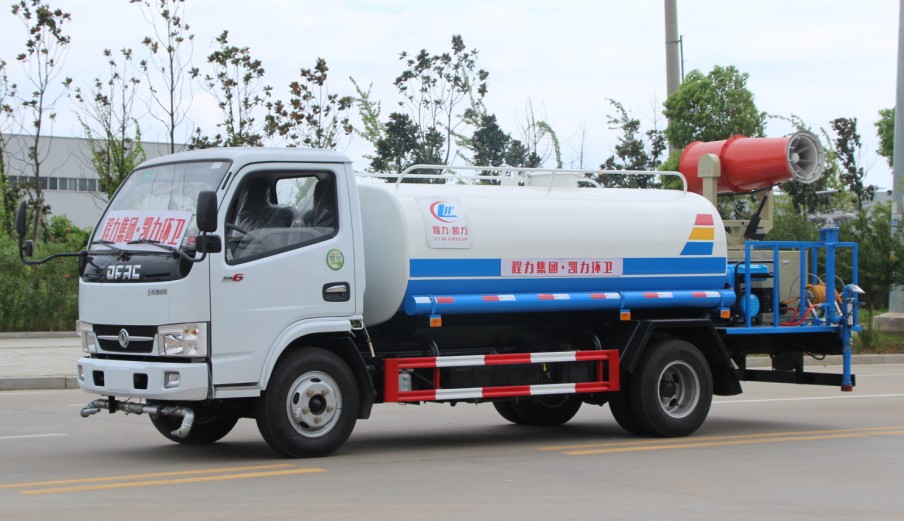 5方東風(fēng)多利卡霧炮車(朝柴發(fā)動(dòng)機(jī))高清圖片 5方東風(fēng)多利卡霧炮車(朝柴發(fā)動(dòng)機(jī))高清圖片