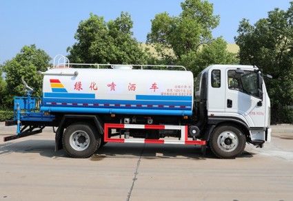 國(guó)六10方陜汽軒德X9灑水車圖片 國(guó)六10方陜汽軒德X9灑水車圖片