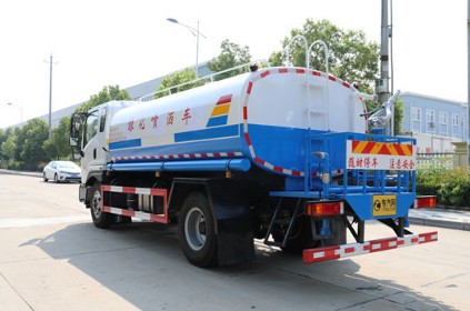 國(guó)六10方陜汽軒德X9灑水車圖片 國(guó)六10方陜汽軒德X9灑水車圖片