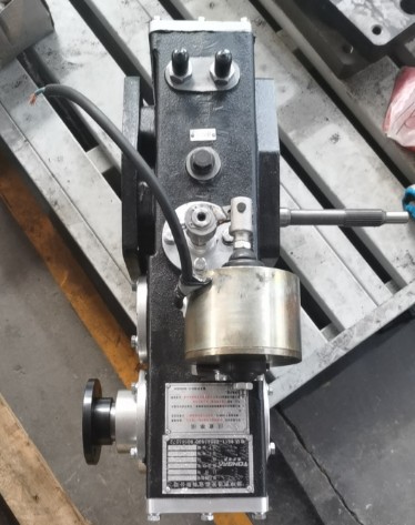 揚中通發(fā)夾心取力器_YTQ200夾心取力器_YTQ250夾心取力器_全功率取力器 揚中通發(fā)夾心取力器_YTQ200夾心取力器_YTQ250夾心取力器_全功率取力器